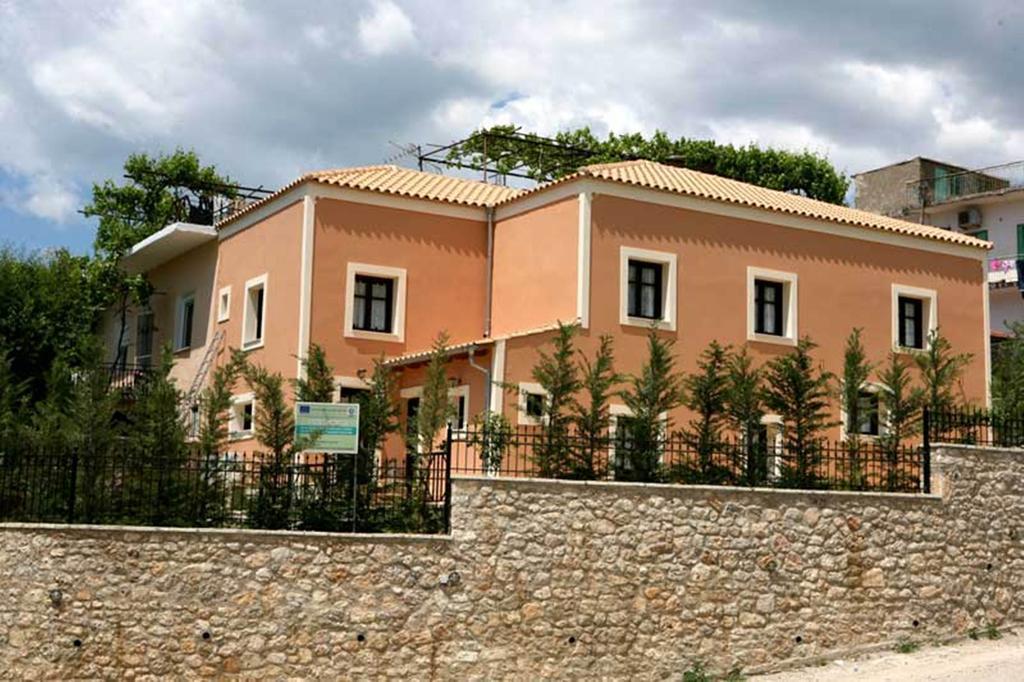 Eleatis Apartment Margariti Exterior photo